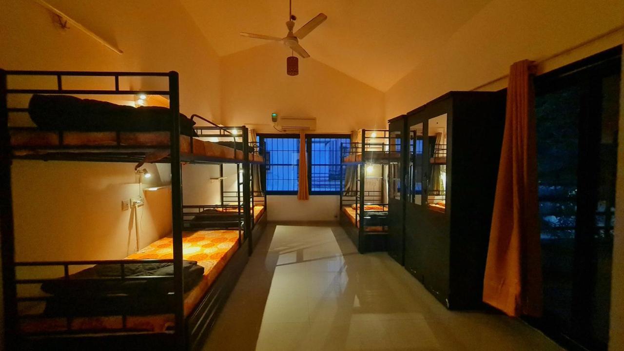 Lifespace- Spacious Hostel In A Luxurious Villa Poona Buitenkant foto