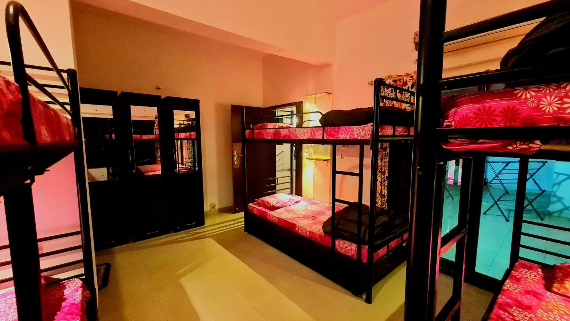 Lifespace- Spacious Hostel In A Luxurious Villa Poona Buitenkant foto