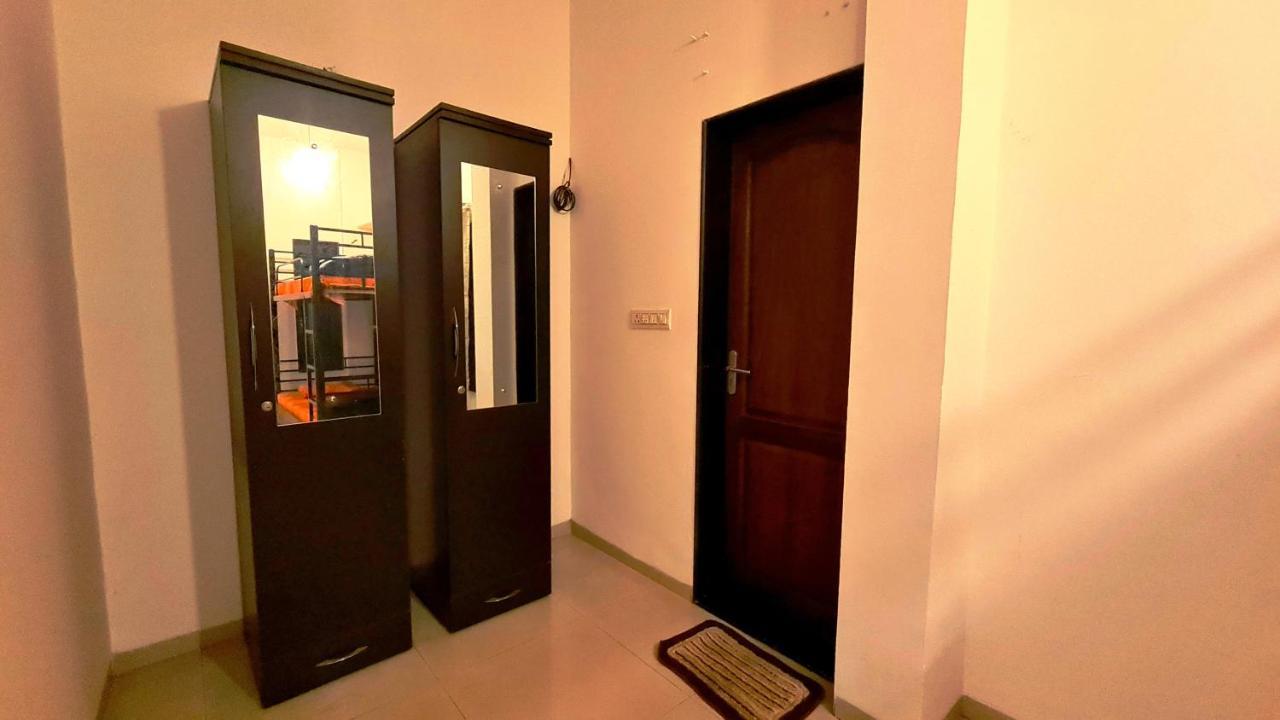 Lifespace- Spacious Hostel In A Luxurious Villa Poona Buitenkant foto