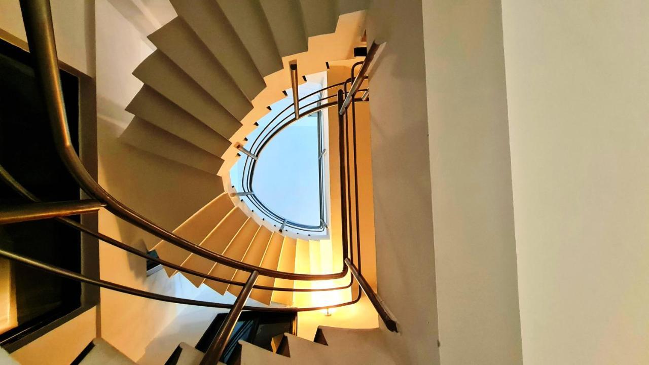 Lifespace- Spacious Hostel In A Luxurious Villa Poona Buitenkant foto