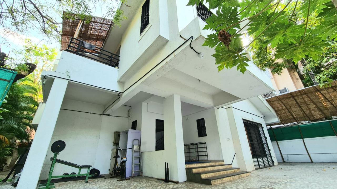 Lifespace- Spacious Hostel In A Luxurious Villa Poona Buitenkant foto