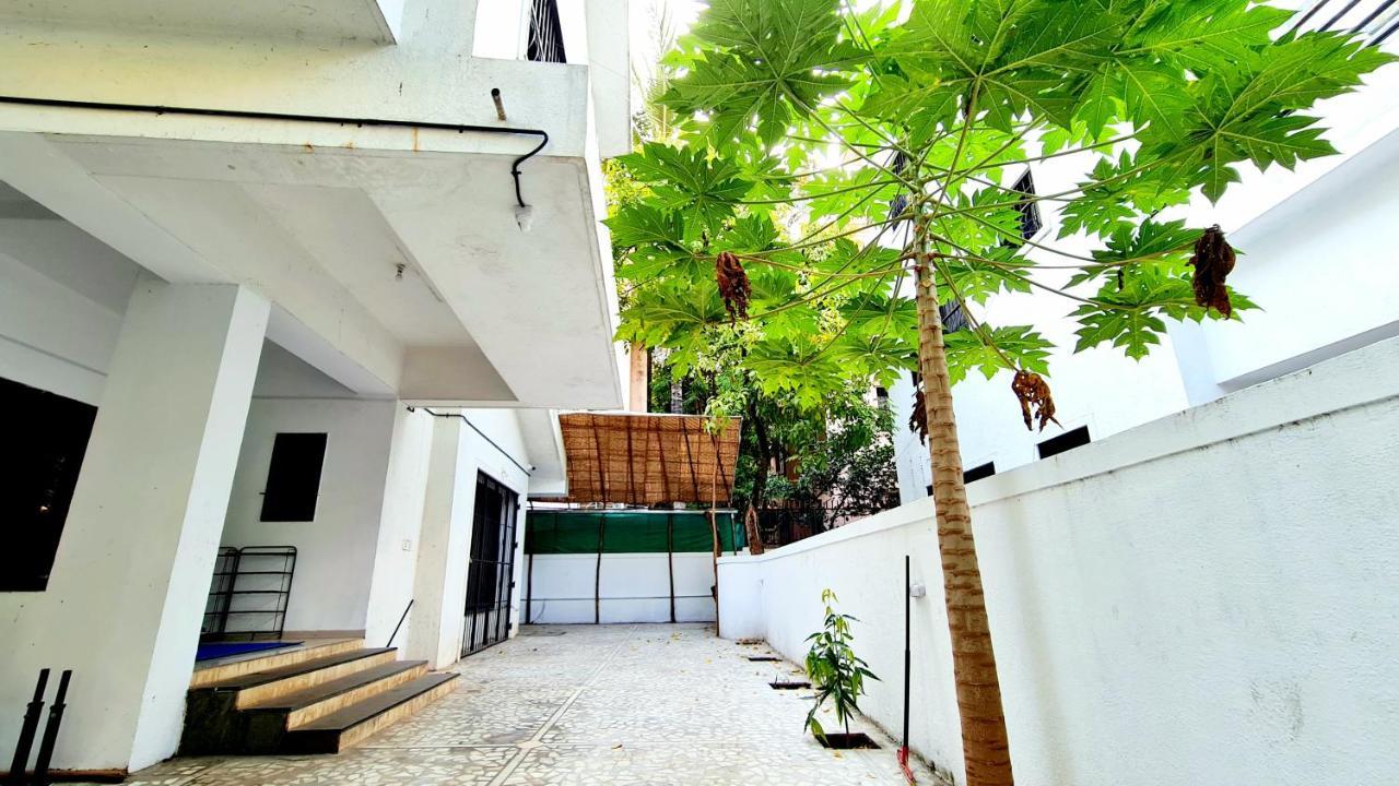 Lifespace- Spacious Hostel In A Luxurious Villa Poona Buitenkant foto