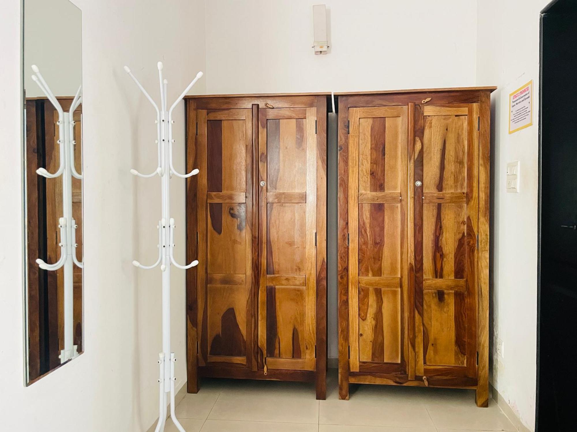 Lifespace- Spacious Hostel In A Luxurious Villa Poona Buitenkant foto